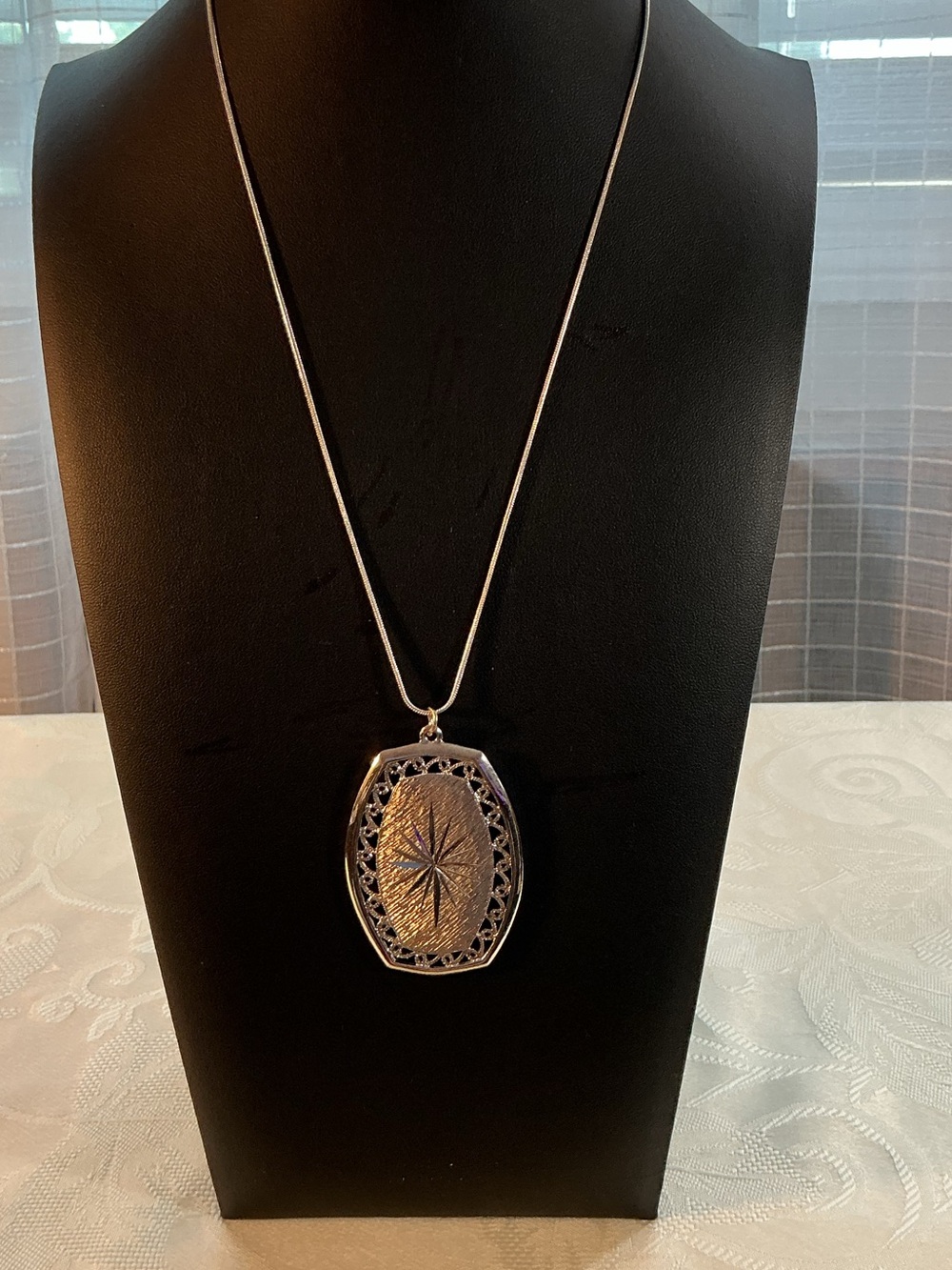 Etched Starburst Oval Medallion Vintage MCM Silver Tone Pendant Necklace